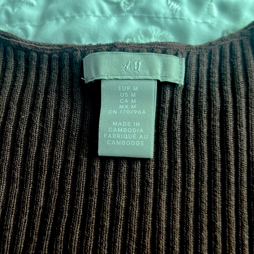 Brown H&M Sweater - Picture 2 of 2